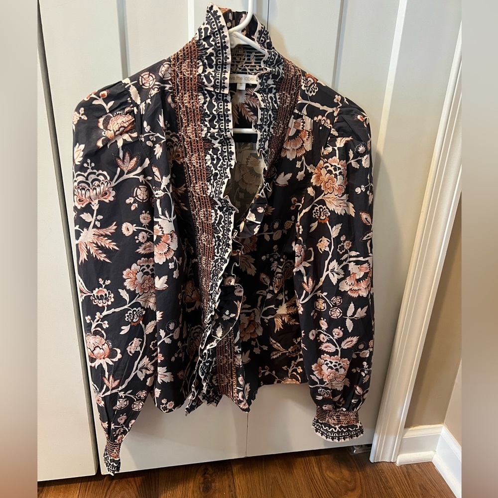 Love the Label Button Up Blouse Size S